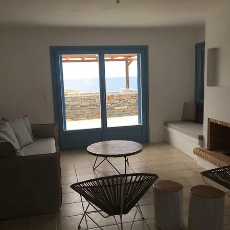 Two Waterfront Villas With Infinity Pool Ioulis