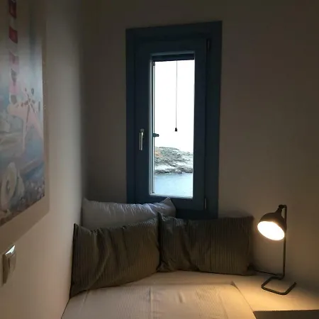 Two Waterfront Villas With Infinity Pool 别墅